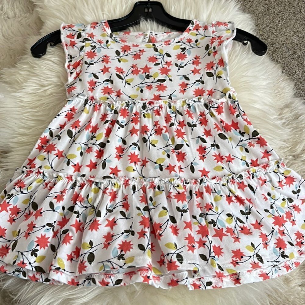 BCBG girls Top  size 6 Floral tiered Tunic lightweight‎
